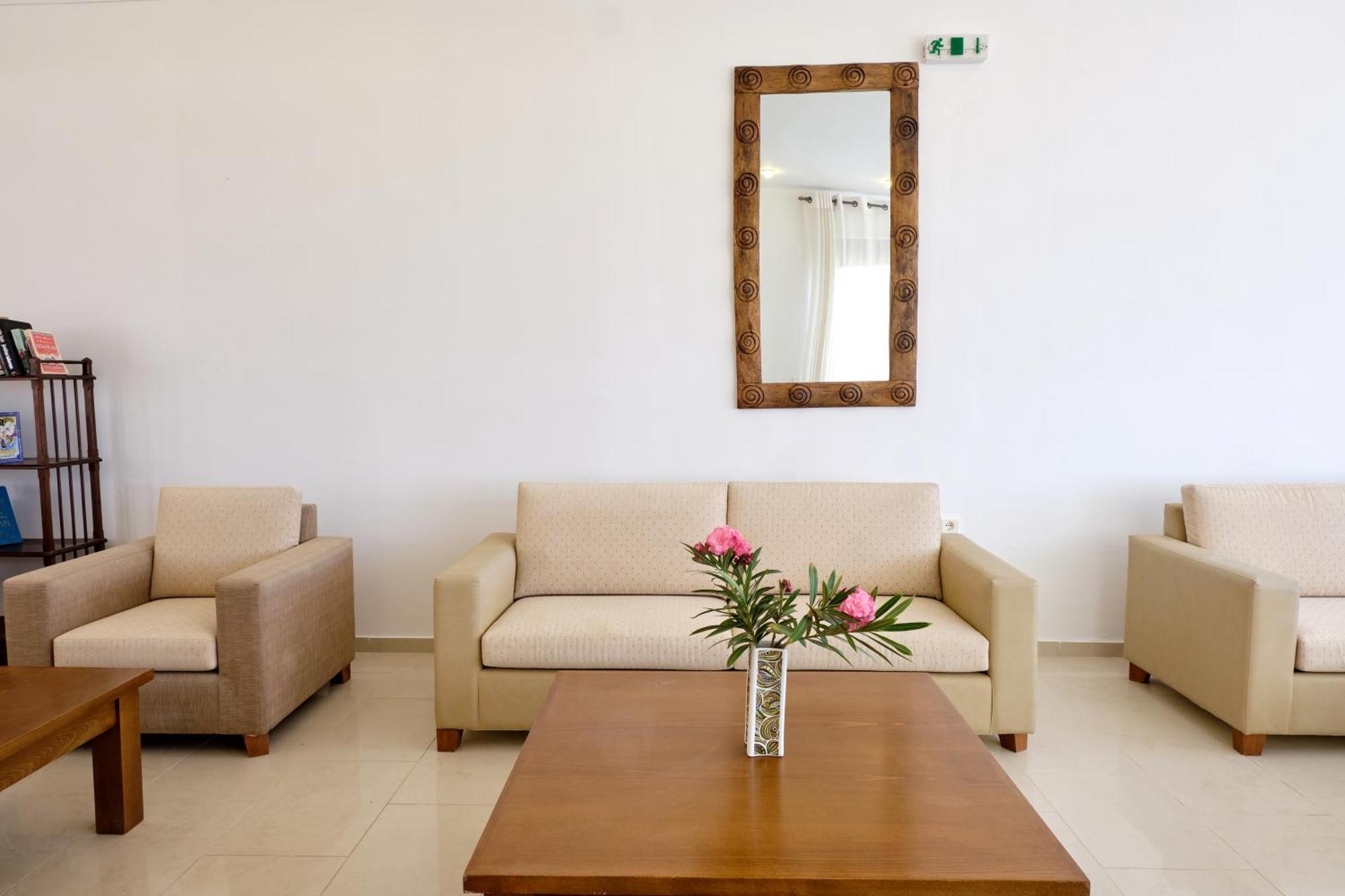 Niros Beachfront Aparthotel Kokkini Hani Buitenkant foto