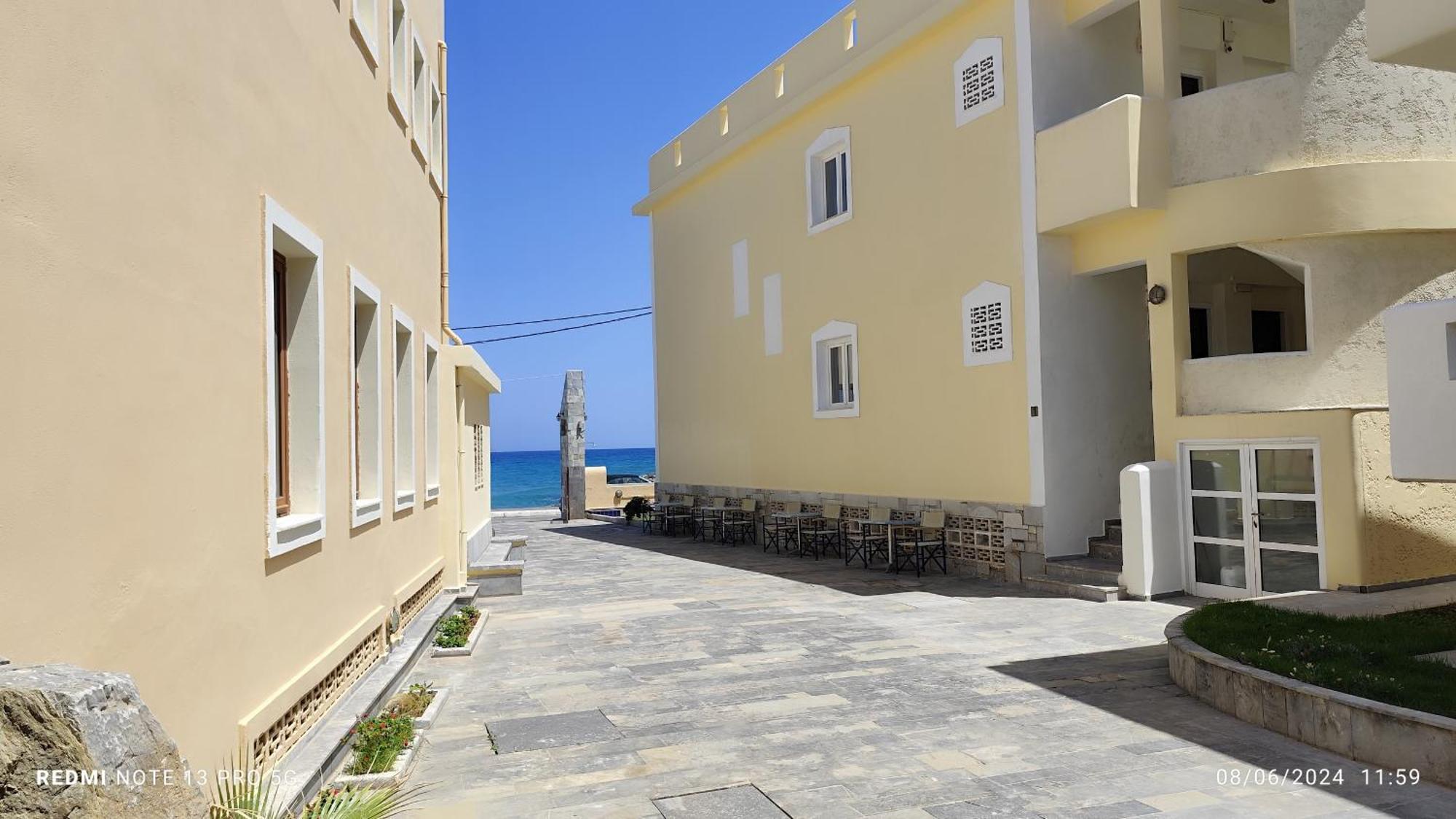 Niros Beachfront Aparthotel Kokkini Hani Buitenkant foto