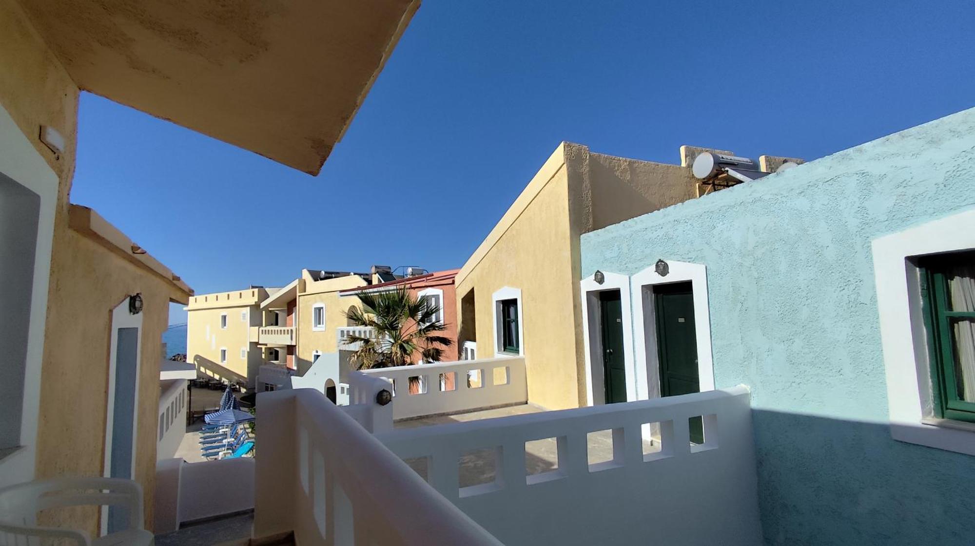 Niros Beachfront Aparthotel Kokkini Hani Buitenkant foto