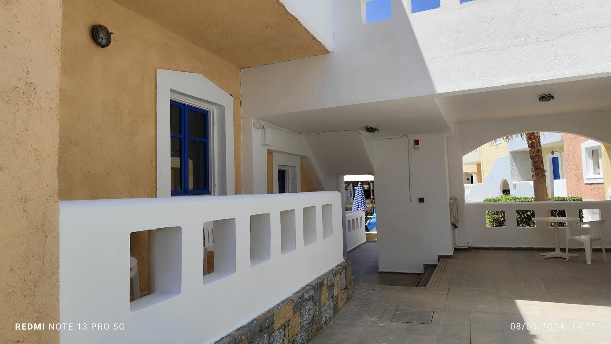 Niros Beachfront Aparthotel Kokkini Hani Buitenkant foto