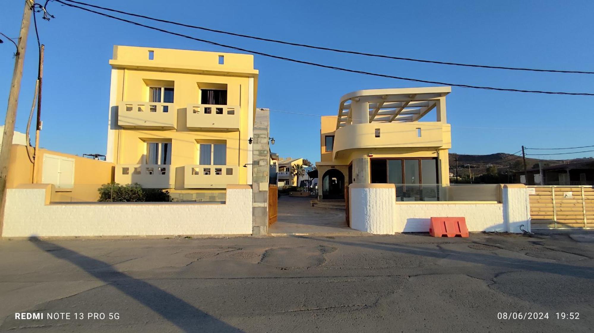 Niros Beachfront Aparthotel Kokkini Hani Buitenkant foto