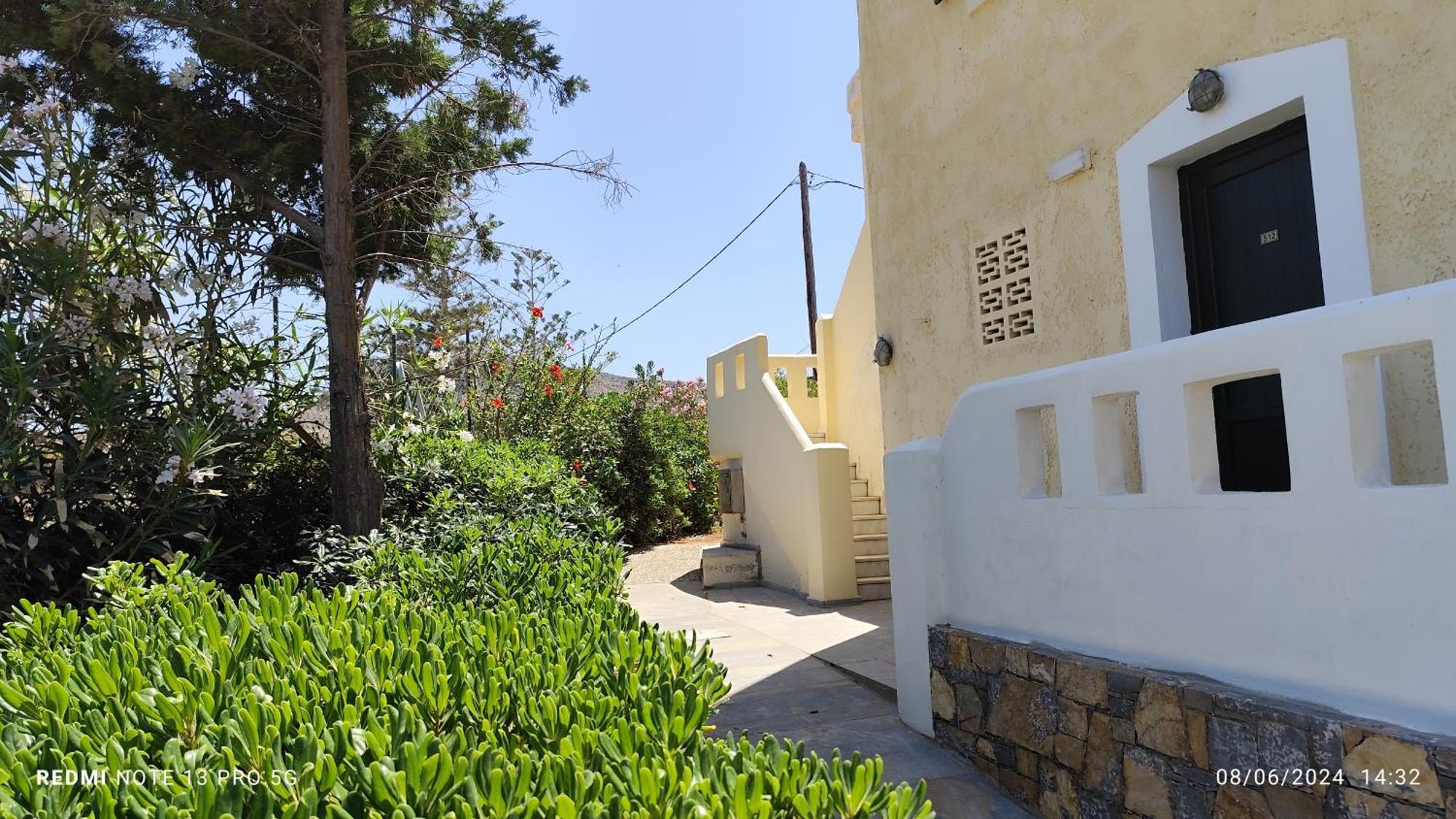 Niros Beachfront Aparthotel Kokkini Hani Buitenkant foto