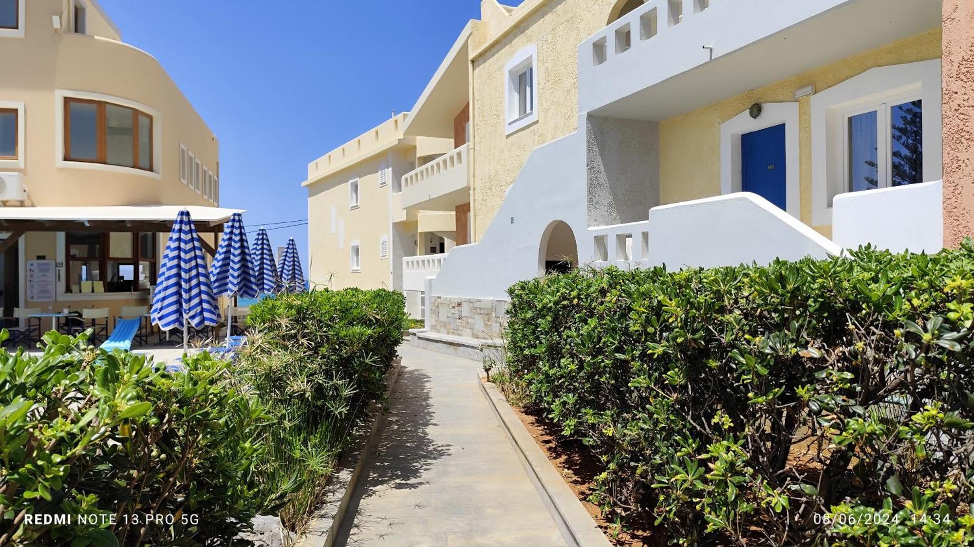Niros Beachfront Aparthotel Kokkini Hani Buitenkant foto