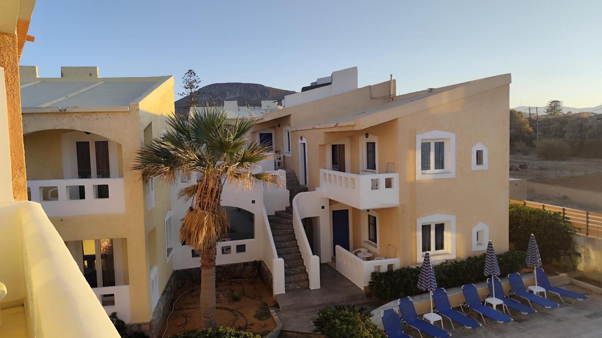 Niros Beachfront Aparthotel Kokkini Hani Buitenkant foto