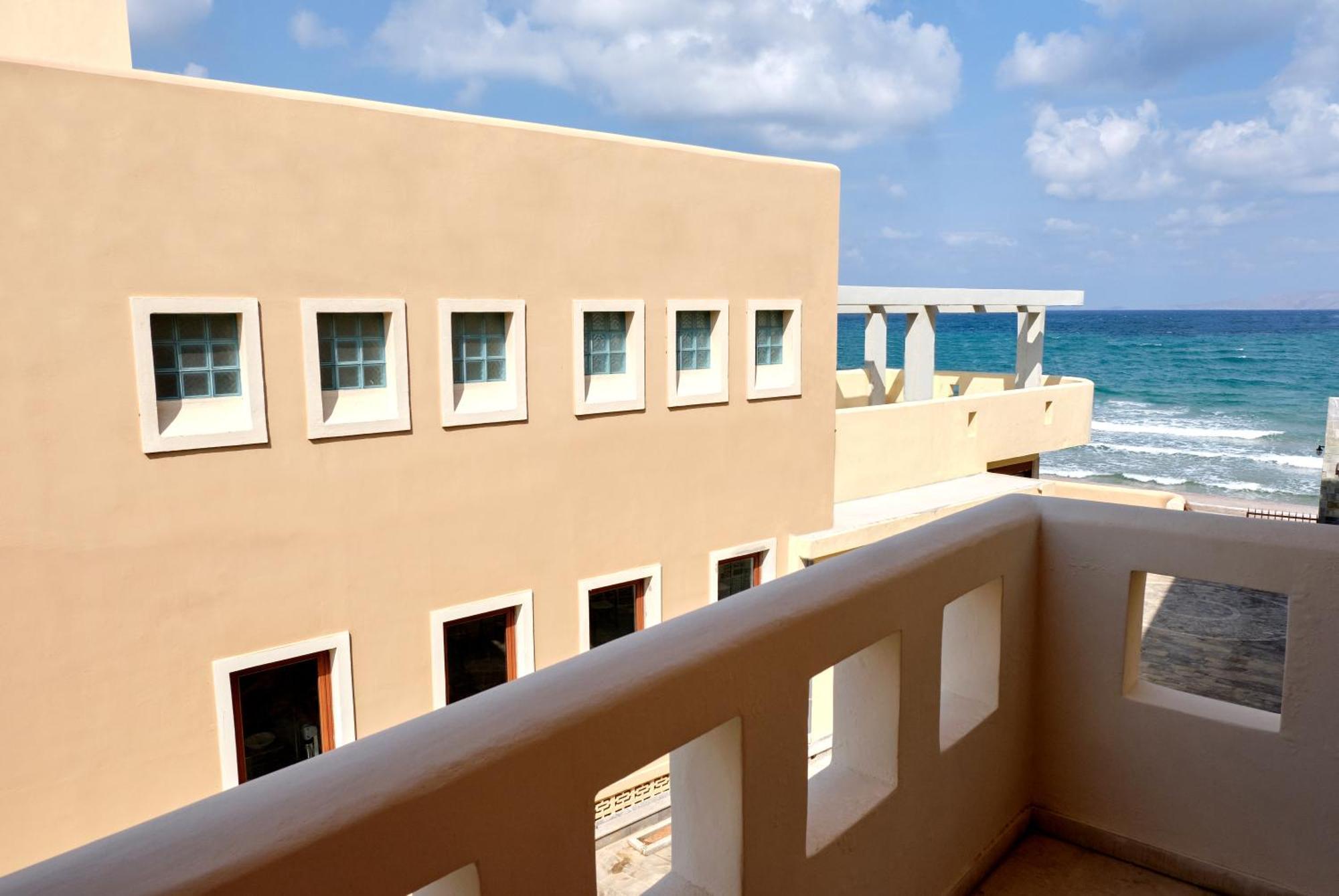 Niros Beachfront Aparthotel Kokkini Hani Buitenkant foto